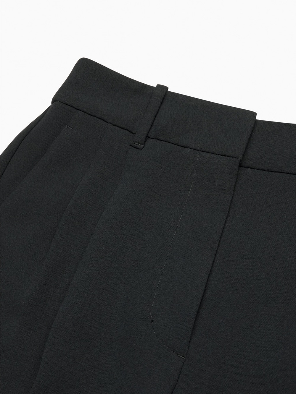 Aritzia The Effortless Pant Flex- Crepette in Black Size 8 Short - Picture 4 of 14
